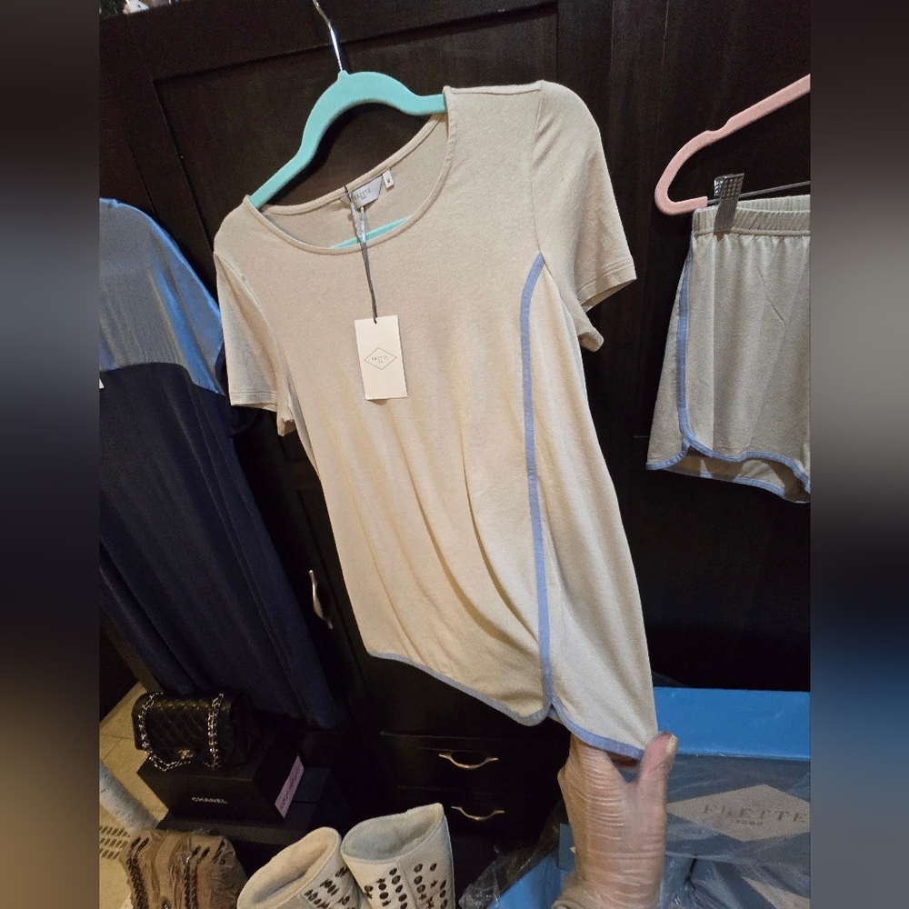 Frette Luxury NWT 2026 Spring Beige Blue Pajamas Top/Short Pants! 💝 - Picture 5 of 17